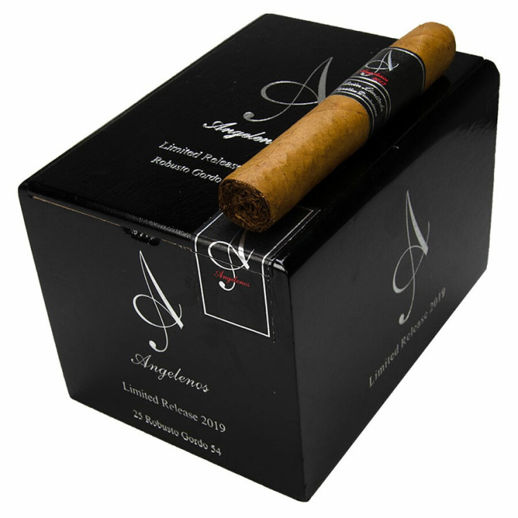 Сигара Arturo Fuente Angelenos Robusto Gordo 54