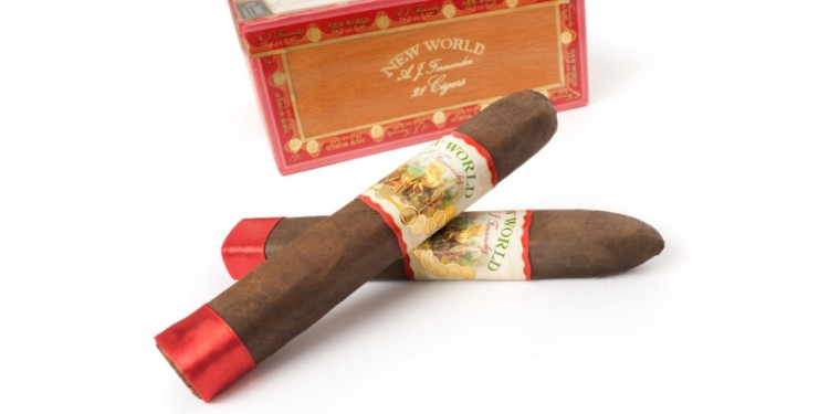 Сигара New World Almirante Belicoso