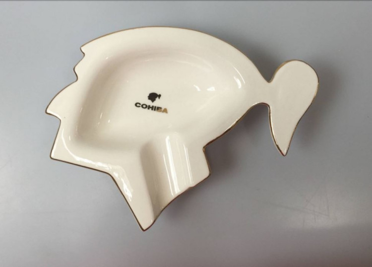 Пепельница COHIBA фарфоровая, белая