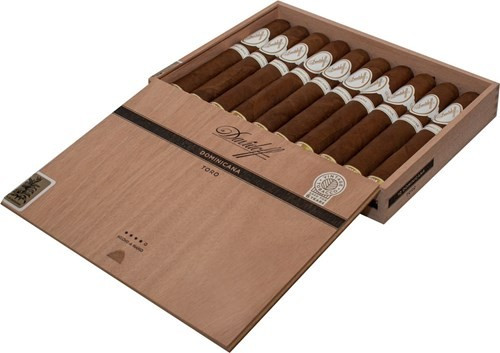Сигара Davidoff Dominicana Toro