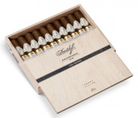 Сигара Davidoff Aniversario No3 702 Series