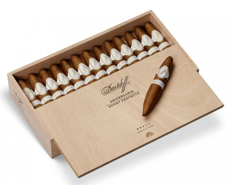 Сигара Davidoff Aniversario Short Perfecto (4)