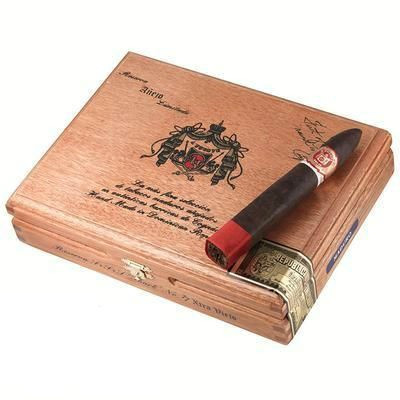 Сигара Arturo Fuente Anejo Reserva Shark № 77 Maduro